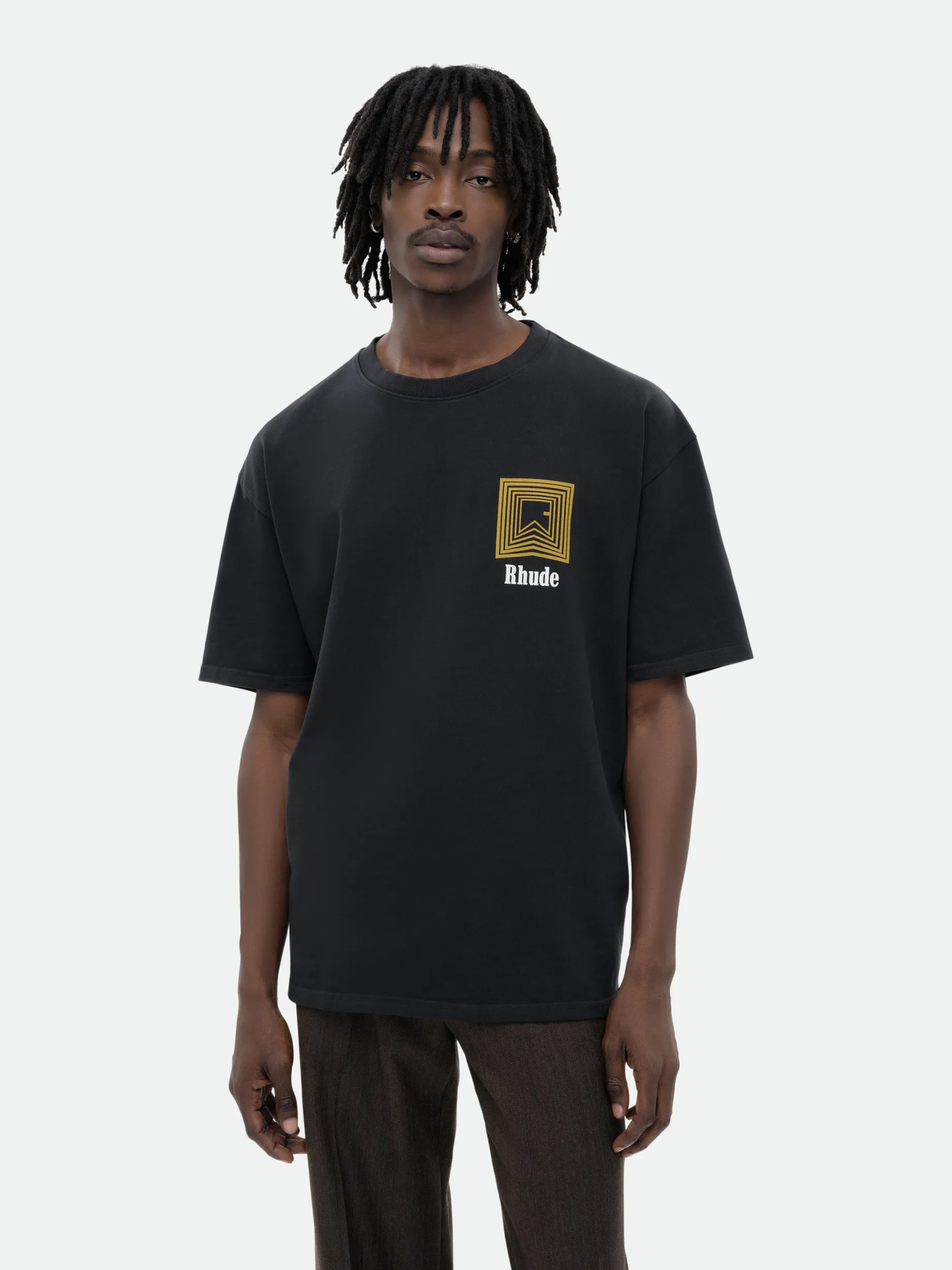 CHEVRON LOGO REPEAT TEE
