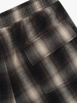 PLAID LOGO SHORT