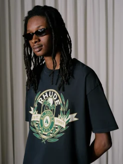 ST. TROPEZ YACHT CREST TEE