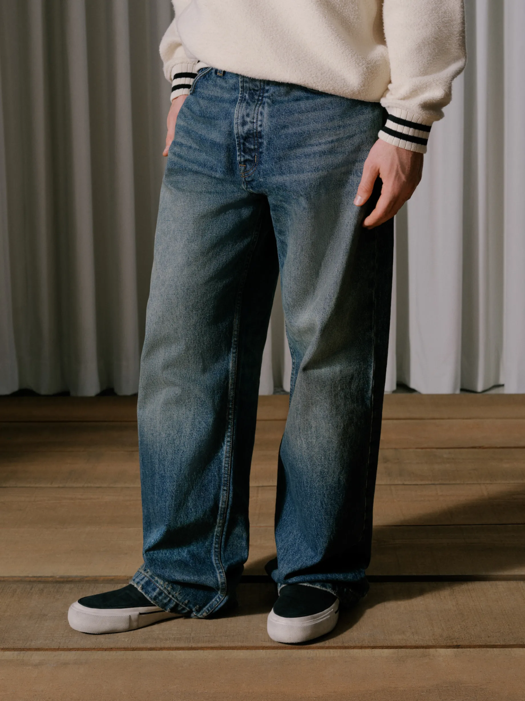 WIDE LEG DENIM